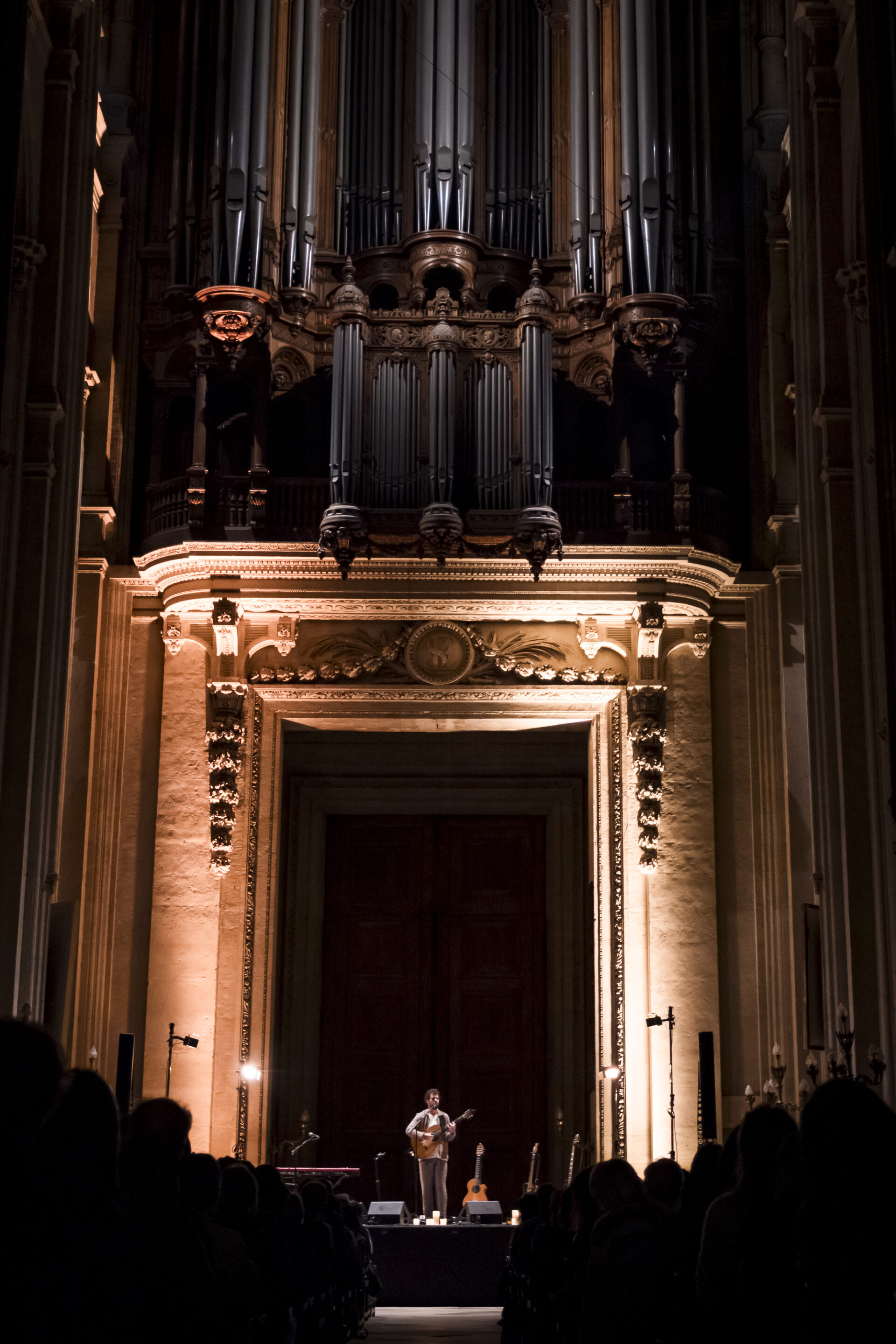 Nick Mulvey @ Saint-Eustache. Paris, 1er octobre 2025.